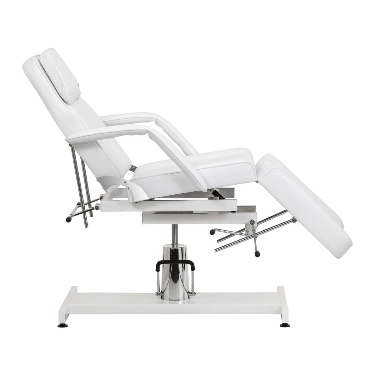 Fotel kosmetyczny hydrauliczny do pedicure Sillon 210 z kołyską i dzielonym podnóżkiem biały, widok z boku.